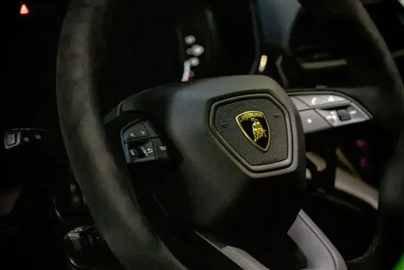 Lamborghini Urus din 2025 cu 17.250 km - oferta LAM200514 - foto 23