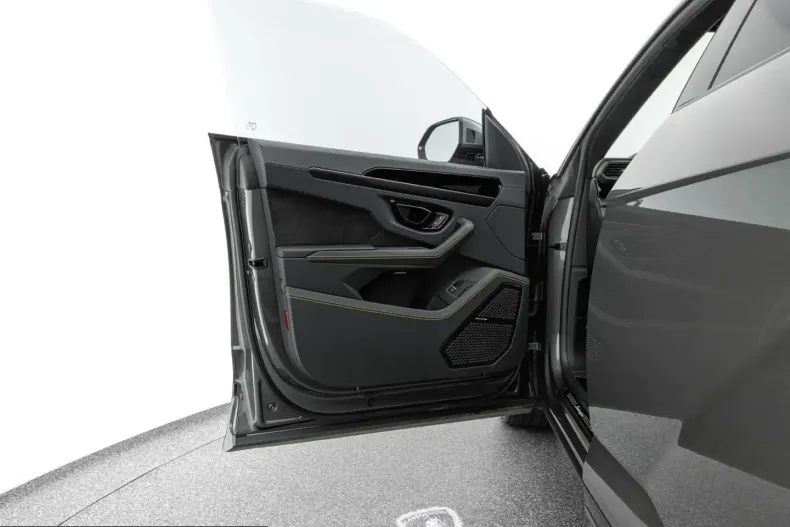 Lamborghini Urus din 2025 cu 24.000 km - oferta LAM200515 - foto 21