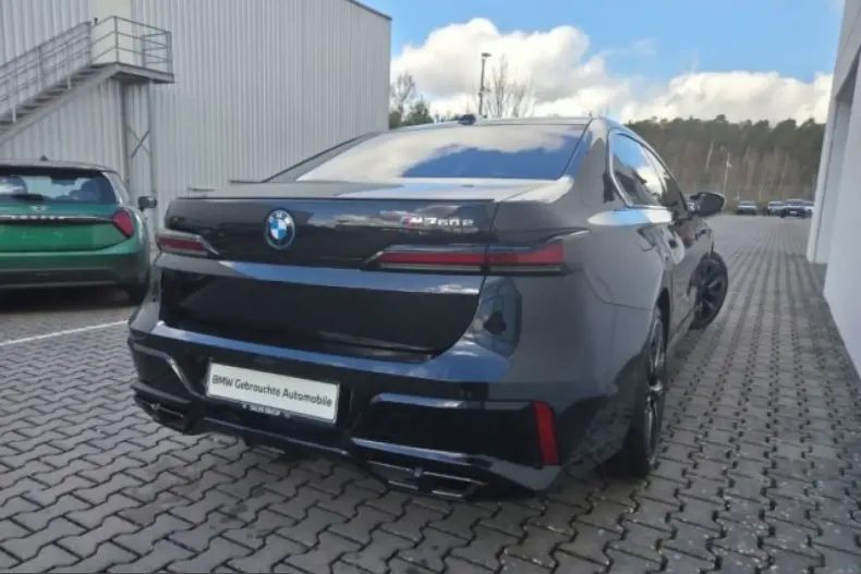 BMW M760 (Seria 7) din 2023 cu 66.726 km - oferta BMW200531 - foto 5