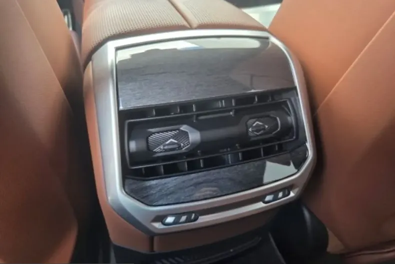 BMW M760 (Seria 7) din 2023 cu 66.726 km - oferta BMW200531 - foto 12