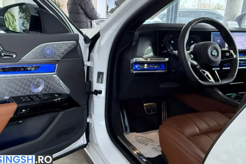 BMW M760 (Seria 7) din 2023 cu 26.172 km - oferta BMW200532 - foto 8