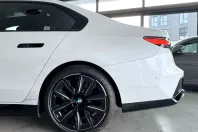 BMW M760 (Seria 7) din 2023 cu 26.172 km - oferta BMW200532 - foto 41