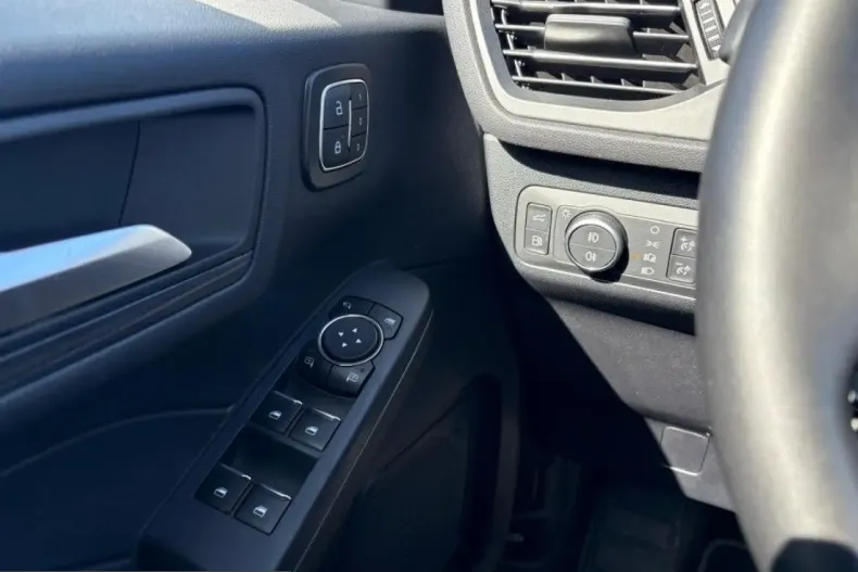 Ford Kuga din 2024 cu 27.226 km - oferta FOR200537 - foto 17