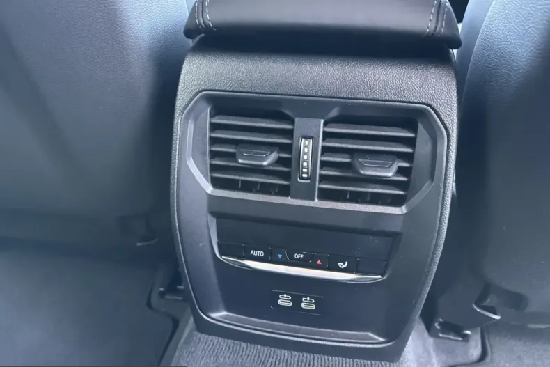 BMW M3 (Seria 3) din 2025 cu 14.230 km - oferta BMW200540 - foto 36