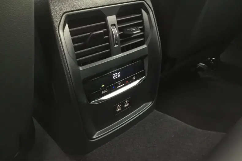 BMW M3 (Seria 3) din 2025 cu 9.868 km - oferta BMW200544 - foto 19