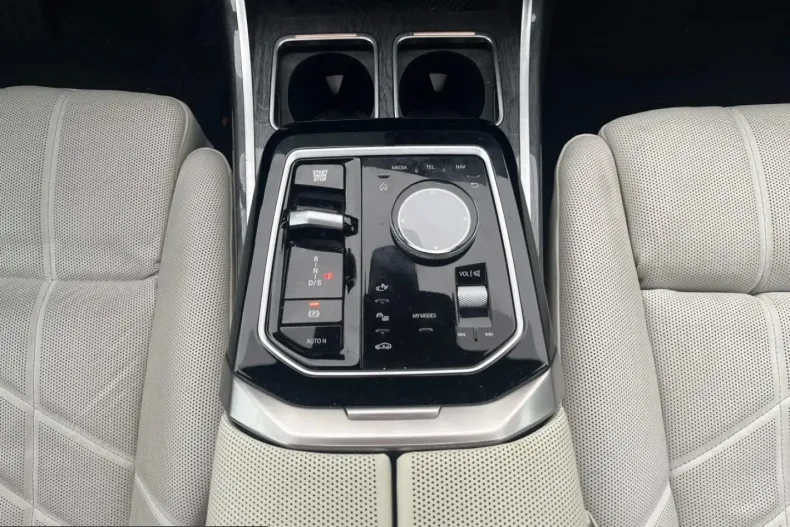 BMW 740 (Seria 7) din 2023 cu 122.712 km - oferta BMW200571 - foto 10