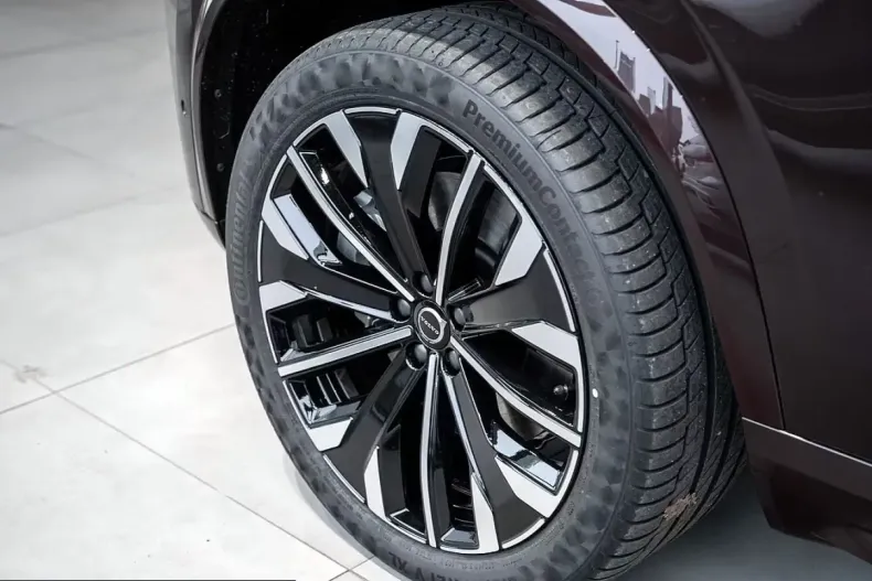 Volvo XC90 din 2026 cu 50 km - oferta VOL200574 - foto 6