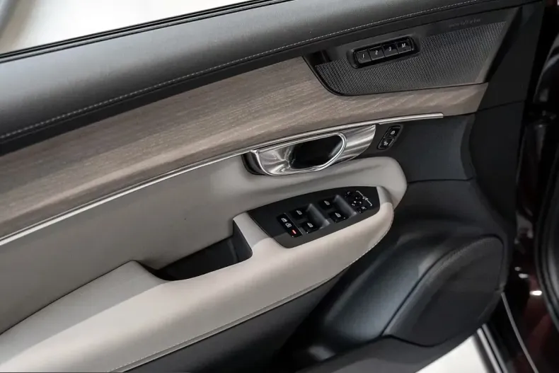 Volvo XC90 din 2026 cu 50 km - oferta VOL200574 - foto 19