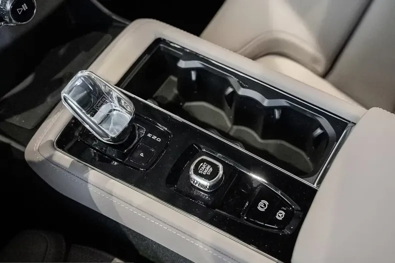 Volvo XC90 din 2026 cu 50 km - oferta VOL200574 - foto 24