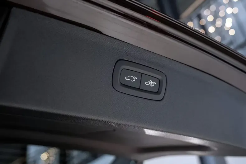 Volvo XC90 din 2026 cu 50 km - oferta VOL200574 - foto 26