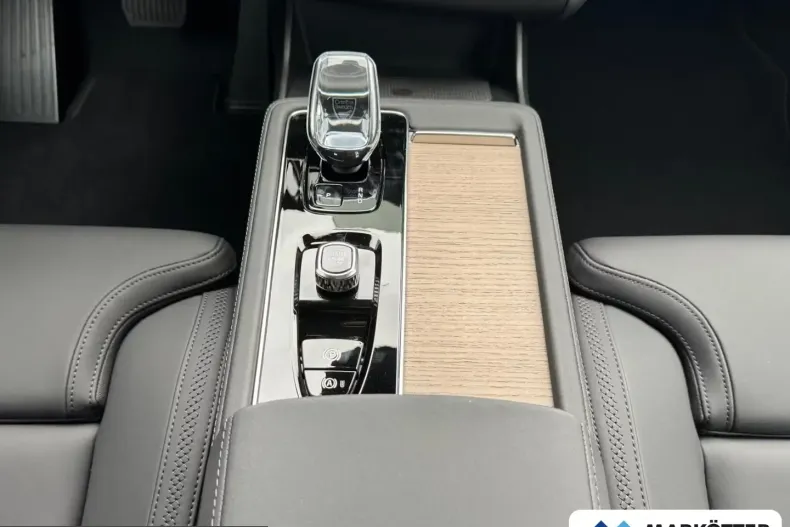 Volvo XC90 din 2026 cu 10 km - oferta VOL200575 - foto 40