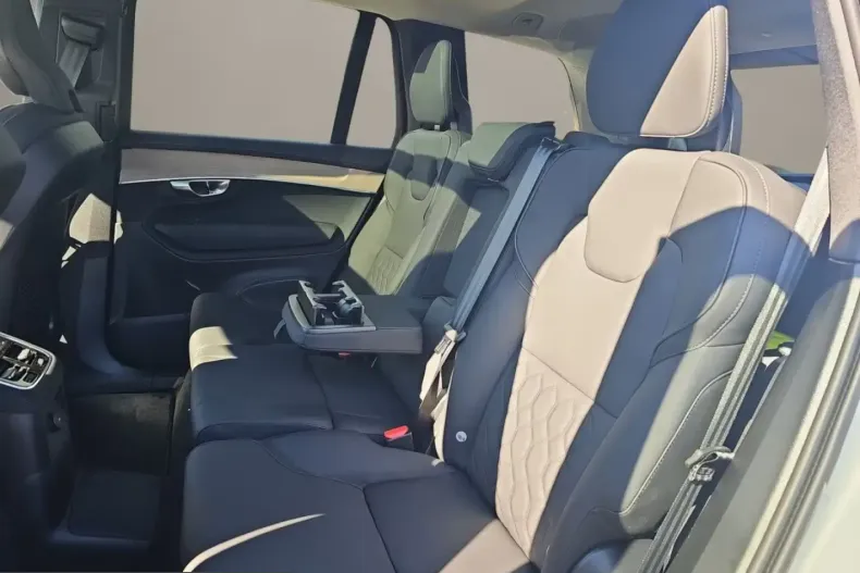 Volvo XC90 din 2026 cu 20 km - oferta VOL200576 - foto 9