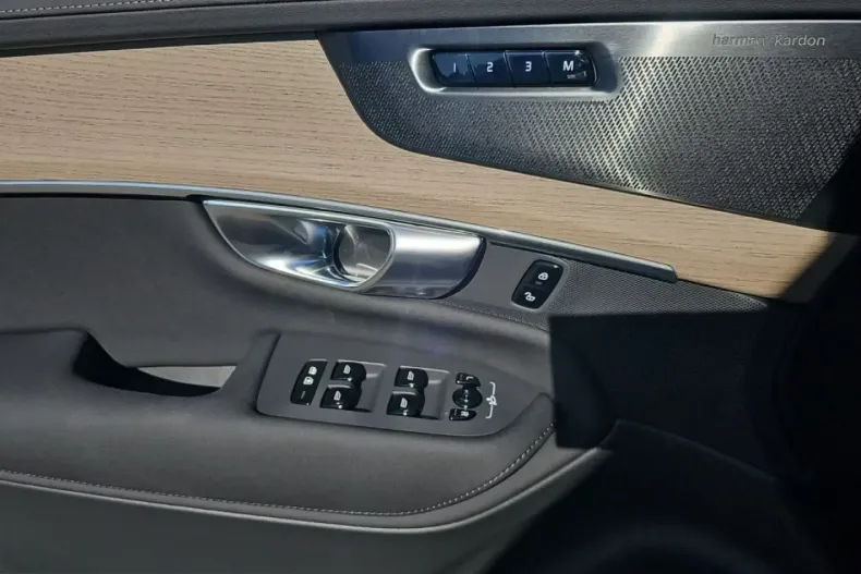 Volvo XC90 din 2026 cu 20 km - oferta VOL200576 - foto 12