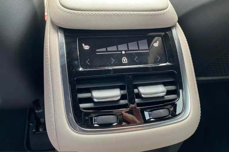 Volvo XC90 din 2025 cu 150 km - oferta VOL200577 - foto 13