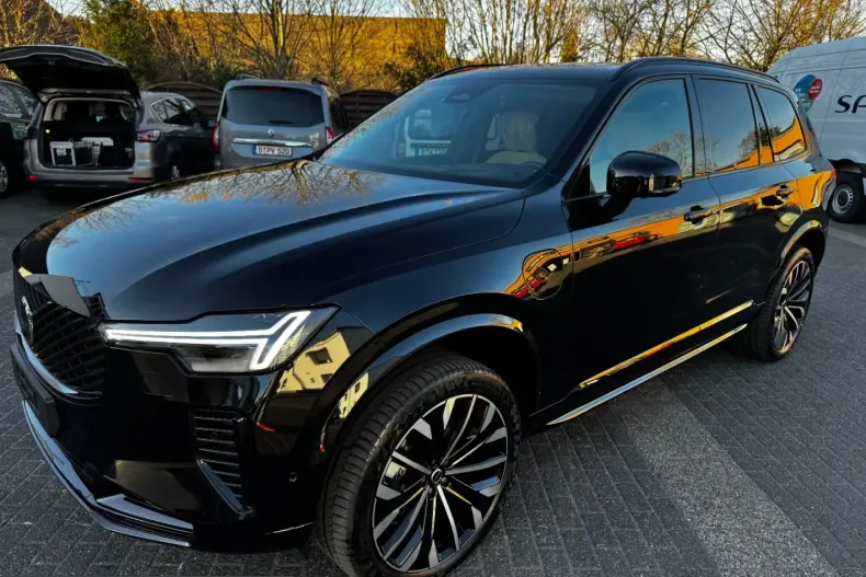 Volvo XC90 din 2025 cu 20 km - oferta VOL200578 - foto 6