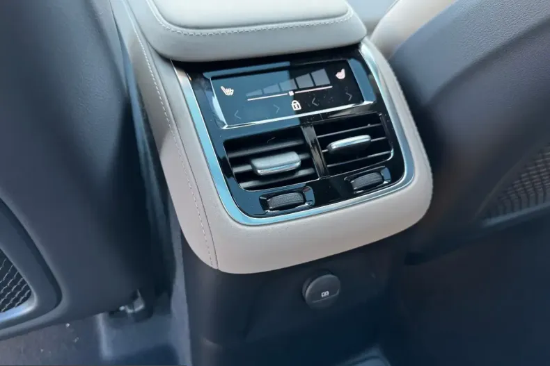 Volvo XC90 din 2025 cu 20 km - oferta VOL200578 - foto 13