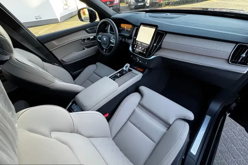 Volvo XC90 din 2025 cu 20 km - oferta VOL200578 - foto 18