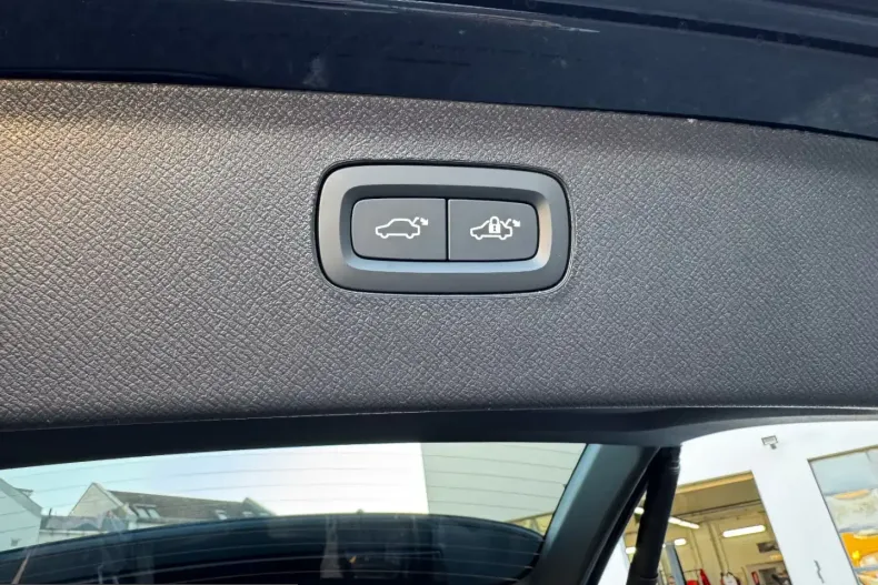 Volvo XC90 din 2025 cu 20 km - oferta VOL200578 - foto 33