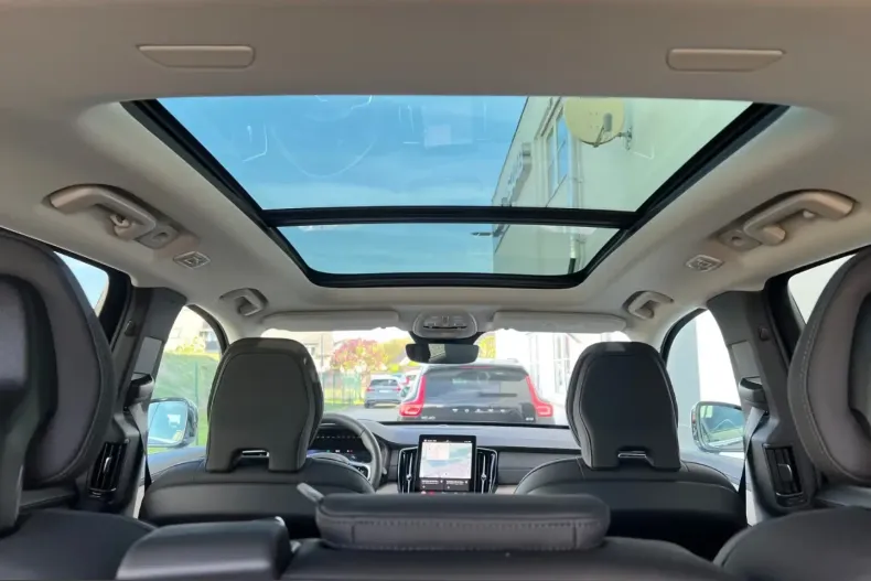 Volvo XC90 din 2025 cu 1.000 km - oferta VOL200579 - foto 10