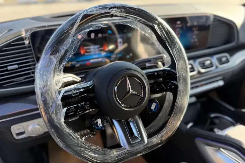 Mercedes-Benz GLE 63 AMG (Clasa GLE) din 2026 cu 40 km - oferta MER200580 - foto 13