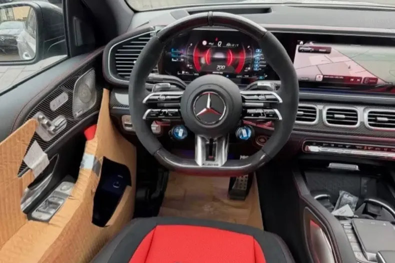 Mercedes-Benz GLE 53 AMG (Clasa GLE) din 2026 cu 30 km - oferta MER200581 - foto 8