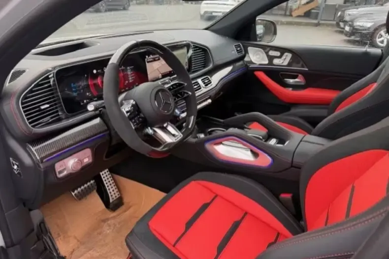 Mercedes-Benz GLE 53 AMG (Clasa GLE) din 2026 cu 30 km - oferta MER200581 - foto 10