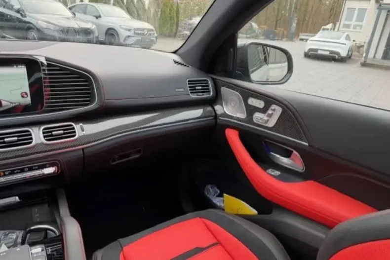 Mercedes-Benz GLE 53 AMG (Clasa GLE) din 2026 cu 30 km - oferta MER200581 - foto 12