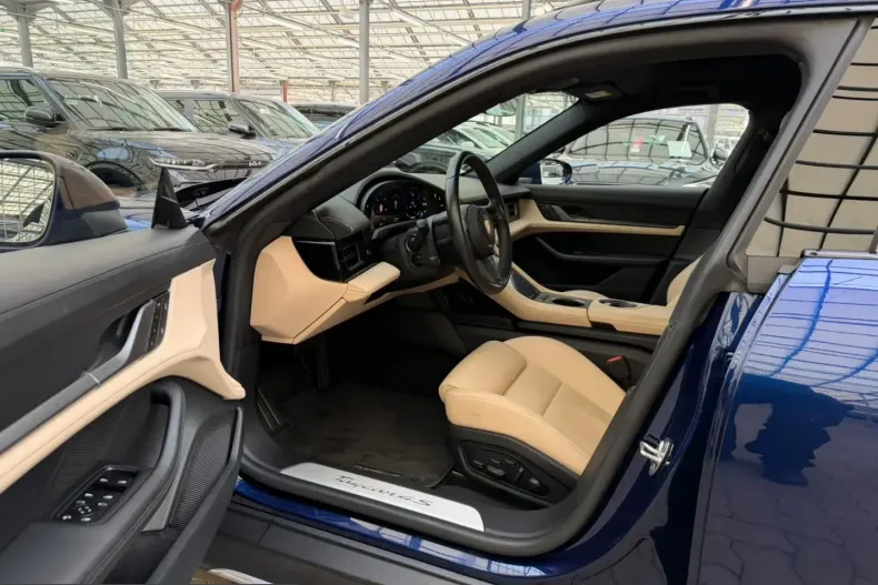 Porsche Taycan din 2022 cu 74.740 km - oferta POR200586 - foto 8