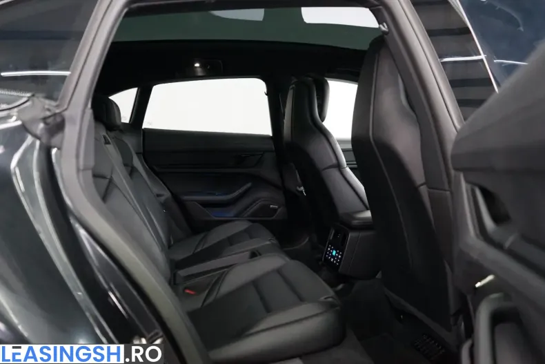 Porsche Taycan din 2022 cu 48.700 km - oferta POR200591 - foto 18