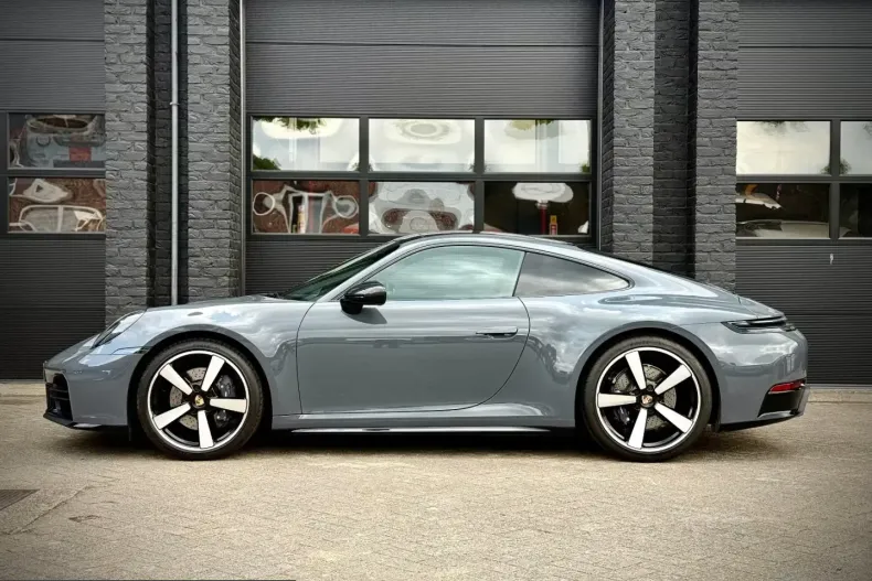 Porsche 911 din 2024 cu 4.700 km - oferta POR200593 - foto 2