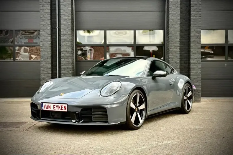 Porsche 911 din 2024 cu 4.700 km - oferta POR200593 - foto 3