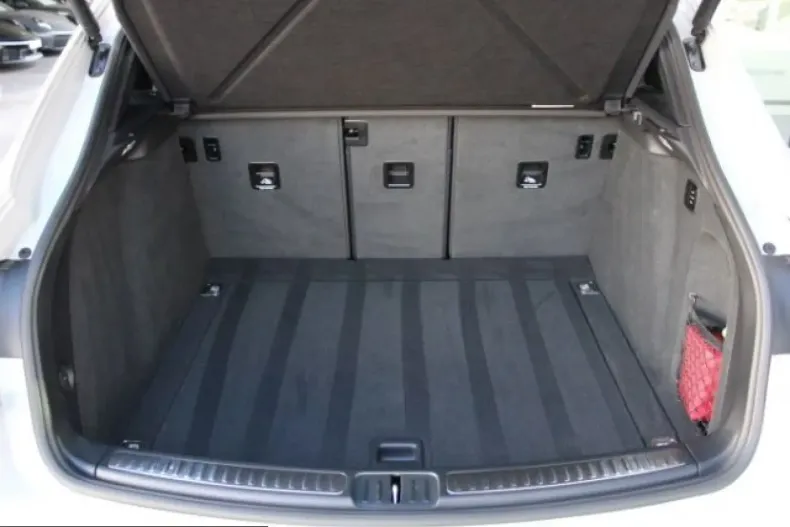 Porsche Macan din 2024 cu 10.749 km - oferta POR200595 - foto 12