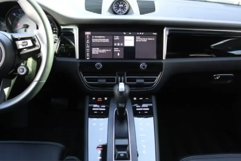 Porsche Macan din 2024 cu 10.749 km - oferta POR200595 - foto 15