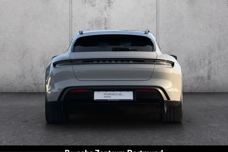 Porsche Taycan din 2022 cu 26.786 km - oferta POR200599 - foto 7