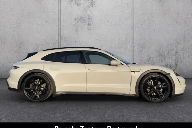 Porsche Taycan din 2022 cu 26.786 km - oferta POR200599 - foto 9