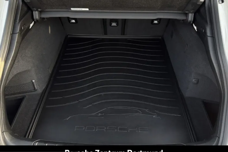 Porsche Taycan din 2022 cu 26.786 km - oferta POR200599 - foto 15