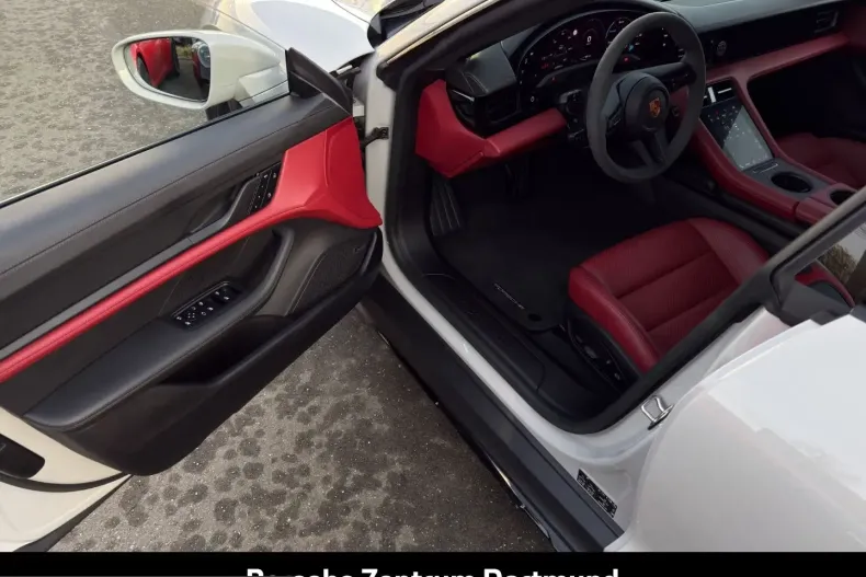 Porsche Taycan din 2022 cu 26.786 km - oferta POR200599 - foto 19
