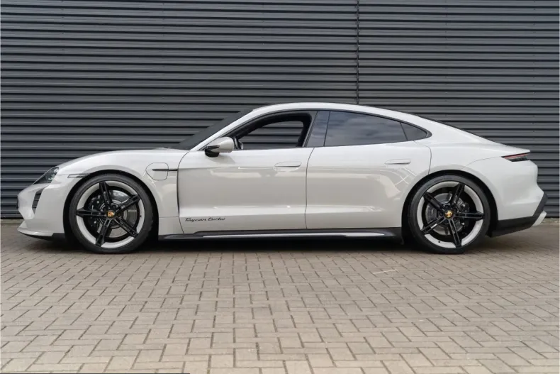 Porsche Taycan din 2022 cu 108.900 km - oferta POR200600 - foto 4