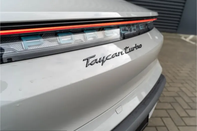 Porsche Taycan din 2022 cu 108.900 km - oferta POR200600 - foto 22