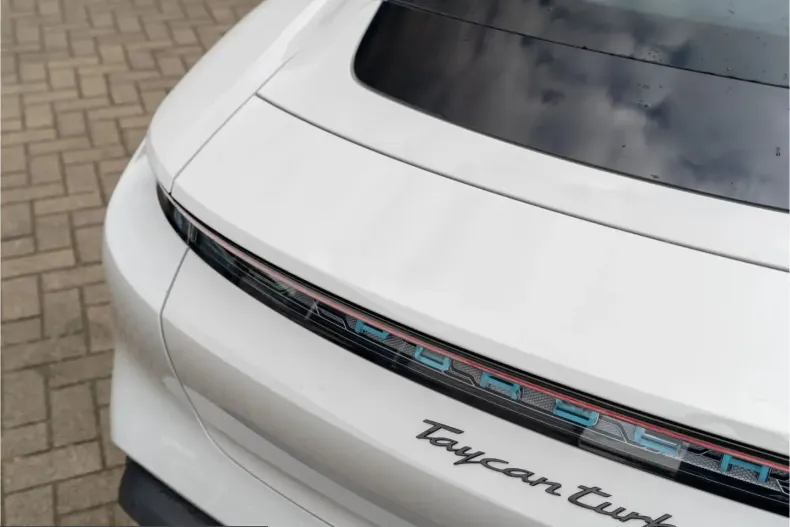 Porsche Taycan din 2022 cu 108.900 km - oferta POR200600 - foto 24
