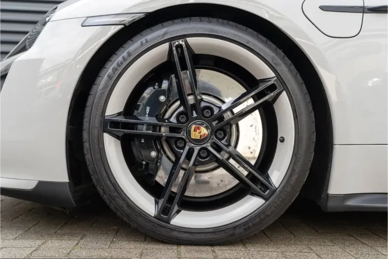 Porsche Taycan din 2022 cu 108.900 km - oferta POR200600 - foto 26