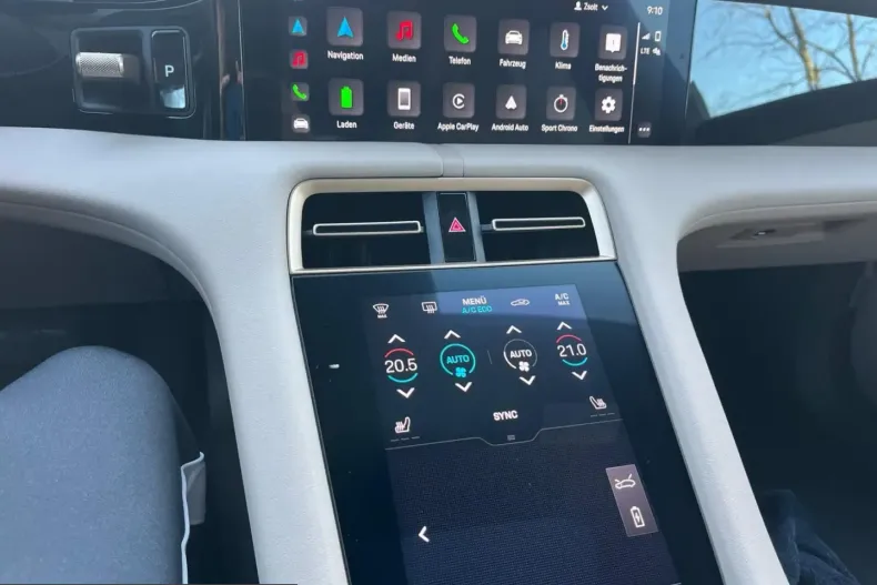 Porsche Taycan din 2023 cu 16.800 km - oferta POR200601 - foto 11