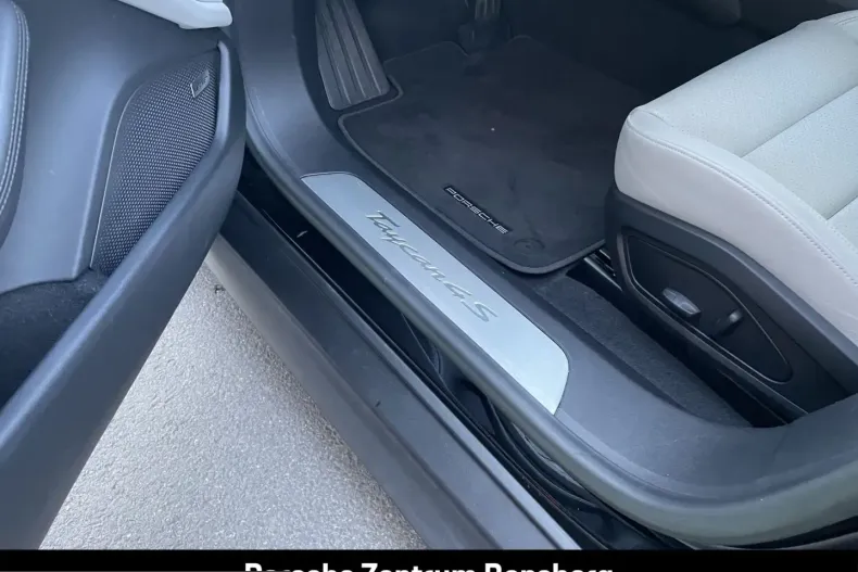 Porsche Taycan din 2022 cu 50.700 km - oferta POR200603 - foto 28