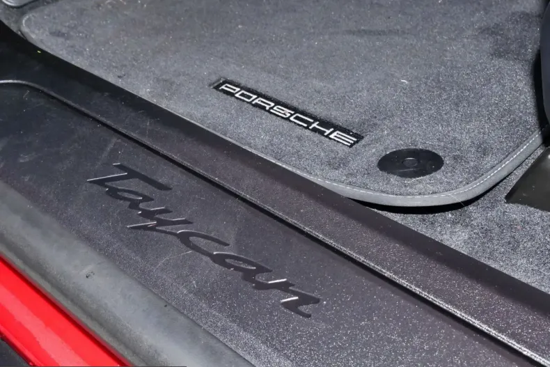 Porsche Taycan din 2023 cu 38.215 km - oferta POR200604 - foto 21