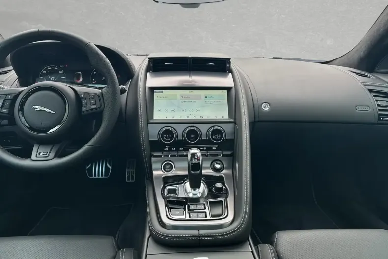 Jaguar F-Type din 2025 cu 110 km - oferta JAG200606 - foto 2