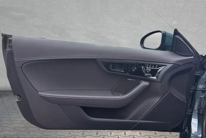 Jaguar F-Type din 2025 cu 110 km - oferta JAG200606 - foto 11