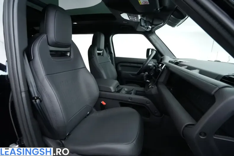 Land Rover Defender din 2026 cu 2.900 km - oferta LAN200610 - foto 6