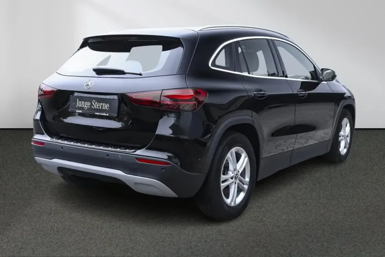 Mercedes-Benz GLA 200 (Clasa GLA) din 2024 cu 26.968 km - oferta MER200620 - foto 3