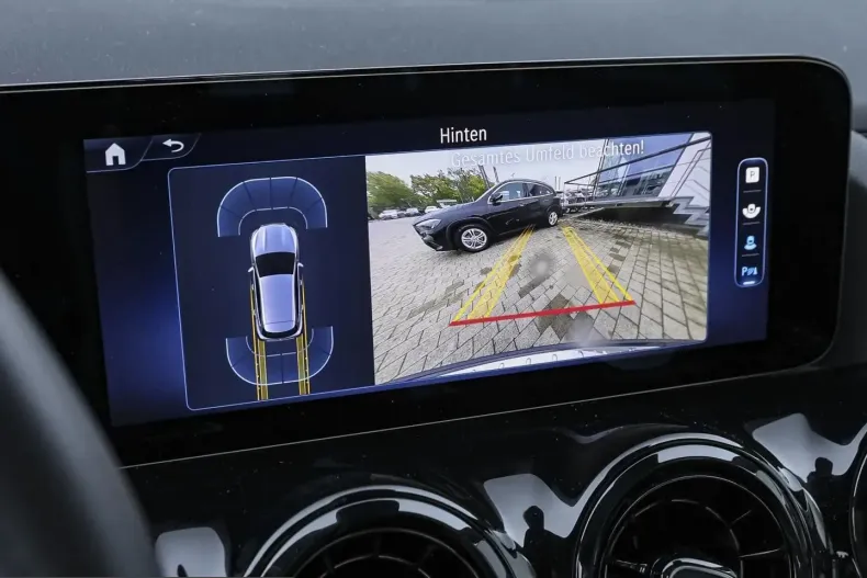 Mercedes-Benz GLA 200 (Clasa GLA) din 2024 cu 26.968 km - oferta MER200620 - foto 10