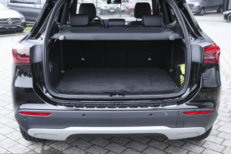 Mercedes-Benz GLA 200 (Clasa GLA) din 2024 cu 26.968 km - oferta MER200620 - foto 13